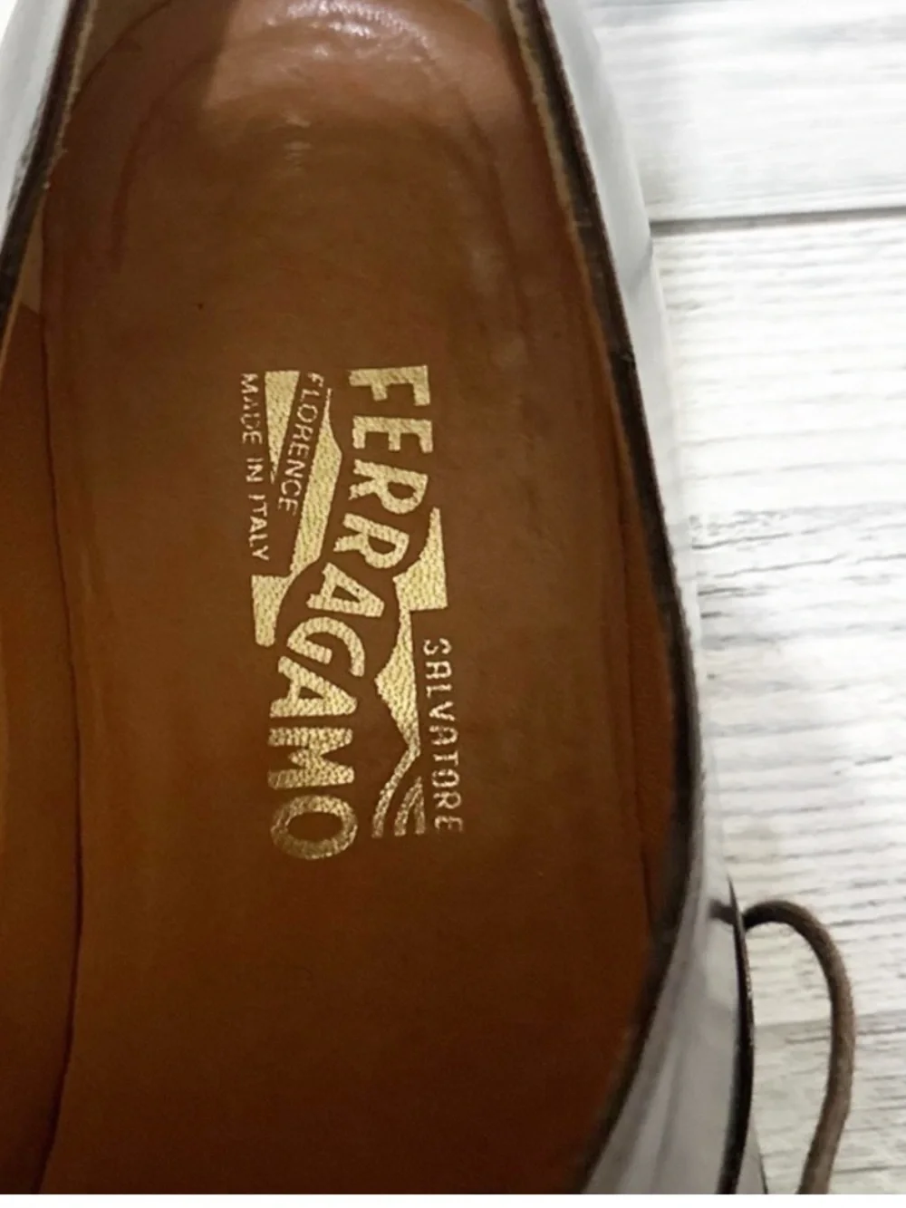 Salvatore Ferragamo cap toe burgundy Oxford shoes Sz 9.5